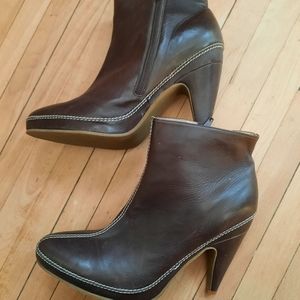 Brown high heel boots Matilco